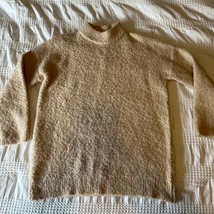Cream/Beige Cozy Sweater